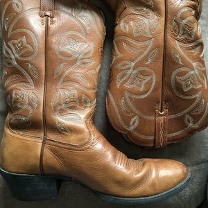 Ariat boots, size 8